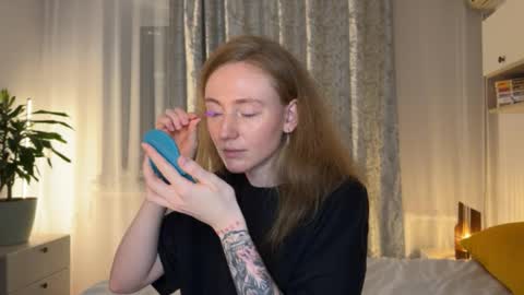 Snapshot of good__choice chatting on December 3, 2025, 1:53 pm Polly online show from December 3, 2025, 1:53 pm