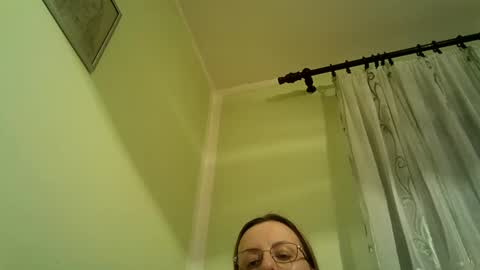 Snapshot of goodass7 chatting on December 4, 2024, 10:19 pm Goodass online show from December 4, 2024, 10:19 pm