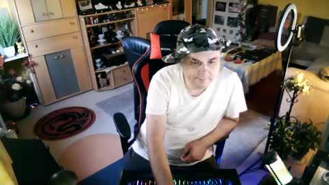 Snapshot of google5001 chatting on September 25, 2025, 5:44 am google5001 online show from September 25, 2025, 5:44 am