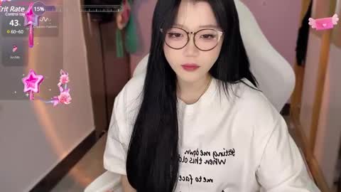 Snapshot of gorgeous_girl33 chatting on December 8, 2024, 8:15 pm gorgeous girl33 online show from December 8, 2024, 8:15 pm