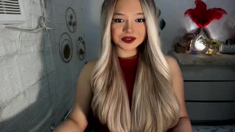 Snapshot of gorgeousamandarose chatting on January 22, 2025, 11:43 pm Amanda rose online show from January 22, 2025, 11:43 pm