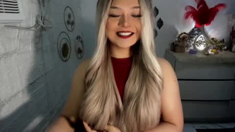 Snapshot of gorgeousamandarose chatting on January 27, 2025, 12:33 am Amanda rose online show from January 27, 2025, 12:33 am