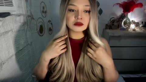 Snapshot of gorgeousamandarose chatting on March 5, 2025, 12:11 pm Amanda rose online show from March 5, 2025, 12:11 pm