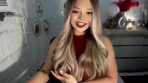 Snapshot of gorgeousamandarose chatting on March 9, 2025, 7:01 am Amanda rose online show from March 9, 2025, 7:01 am