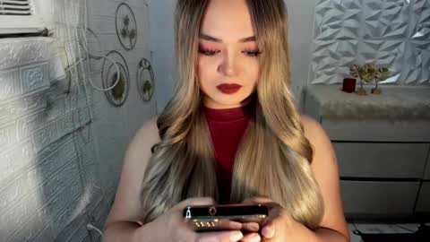 Snapshot of gorgeousamandarose chatting on October 17, 2025, 10:34 pm Amanda rose online show from October 17, 2025, 10:34 pm
