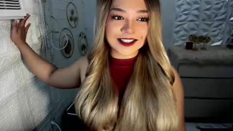 Snapshot of gorgeousamandarose chatting on October 21, 2025, 2:45 am Amanda rose online show from October 21, 2025, 2:45 am