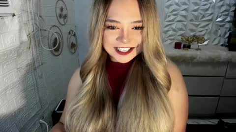 Snapshot of gorgeousamandarose chatting on November 28, 2025, 1:19 am Amanda rose online show from November 28, 2025, 1:19 am