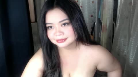 Snapshot of gorgeuos_mae chatting on October 10, 2025, 4:50 pm MAE online show from October 10, 2025, 4:50 pm