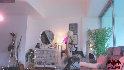 sophie  Special celebration a the beach 300k followers 3011 and 0112   online show from October 29, 2025, 9:16 pm