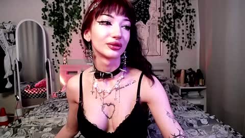 Snapshot of gothdesss chatting on January 12, 2025, 7:32 am online show from January 12, 2025, 7:32 am