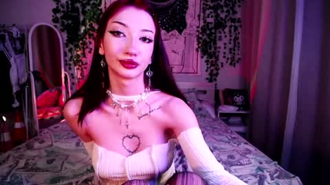 Snapshot of gothdesss chatting on January 23, 2025, 1:30 am online show from January 23, 2025, 1:30 am