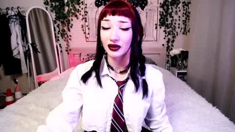 Snapshot of gothdesss chatting on February 5, 2025, 3:02 am online show from February 5, 2025, 3:02 am