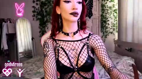 Snapshot of gothdesss chatting on September 26, 2025, 6:06 am online show from September 26, 2025, 6:06 am