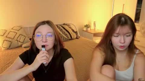 Snapshot of gothicxz chatting on September 13, 2025, 2:39 pm HIMORI AND LISAPVT NAKED online show from September 13, 2025, 2:39 pm