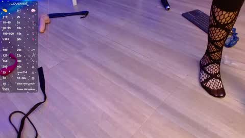 Meredith Alessandra online show from March 7, 2025, 10:45 am