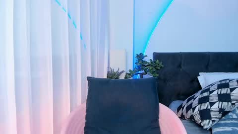 Grace online show from March 12, 2025, 10:39 pm