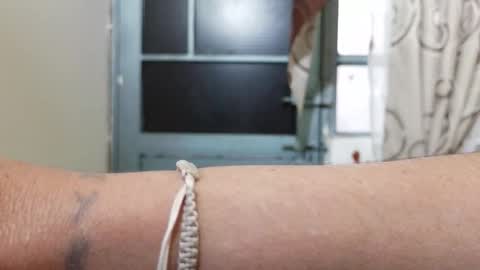 Snapshot of grace_mature_milf chatting on December 4, 2025, 10:29 pm grace_mature_milf online show from December 4, 2025, 10:29 pm