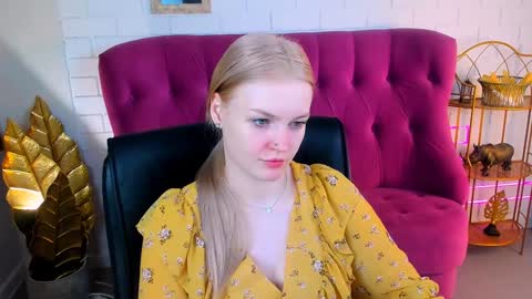 Snapshot of graceglamour chatting on January 13, 2025, 5:33 am Grace Glamour online show from January 13, 2025, 5:33 am