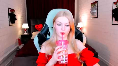 Snapshot of graceglamour chatting on February 12, 2025, 5:37 am Grace Glamour online show from February 12, 2025, 5:37 am