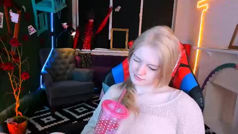 Snapshot of graceglamour chatting on February 13, 2025, 8:27 am Grace Glamour online show from February 13, 2025, 8:27 am