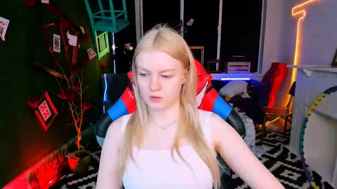 Snapshot of graceglamour chatting on February 26, 2025, 5:20 am Grace Glamour online show from February 26, 2025, 5:20 am