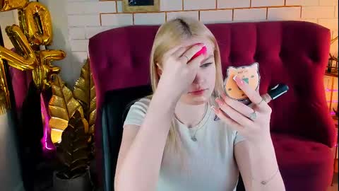 Snapshot of graceglamour chatting on March 3, 2025, 5:09 am Grace Glamour online show from March 3, 2025, 5:09 am