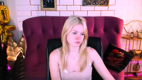 Snapshot of graceglamour chatting on September 14, 2025, 5:06 am Grace Glamour online show from September 14, 2025, 5:06 am