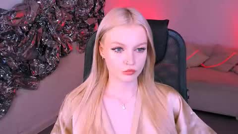 Snapshot of graceglamour chatting on November 30, 2025, 5:06 pm Grace Glamour online show from November 30, 2025, 5:06 pm