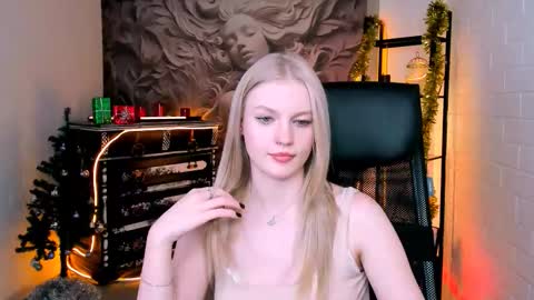 Snapshot of graceglamour chatting on December 13, 2025, 7:53 pm Grace Glamour online show from December 13, 2025, 7:53 pm