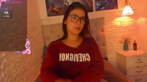 Snapshot of graceymilf999 chatting on February 18, 2025, 11:44 am Gracey Milf online show from February 18, 2025, 11:44 am