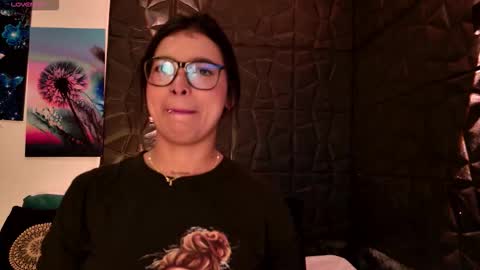 Snapshot of graceymilf999 chatting on November 25, 2025, 11:32 am Gracey Milf online show from November 25, 2025, 11:32 am