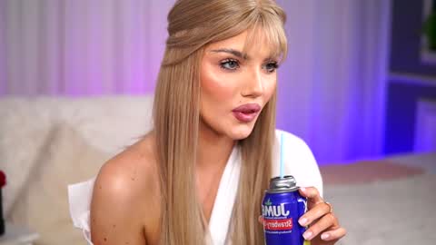 Snapshot of gracianelee chatting on January 3, 2025, 8:11 pm Grace online show from January 3, 2025, 8:11 pm