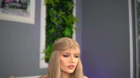 Snapshot of gracianelee chatting on February 8, 2025, 6:55 pm Grace online show from February 8, 2025, 6:55 pm