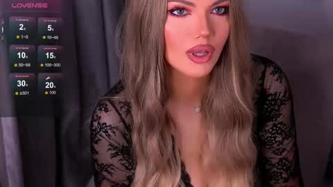 Snapshot of gracianelee chatting on September 21, 2025, 11:45 am Grace online show from September 21, 2025, 11:45 am