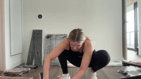 Snapshot of graciemae_baexx chatting on February 11, 2025, 4:56 pm Gracie Mae online show from February 11, 2025, 4:56 pm