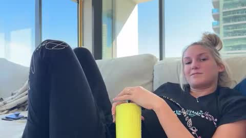 Snapshot of graciemae_baexx chatting on March 8, 2025, 3:45 pm Gracie Mae online show from March 8, 2025, 3:45 pm