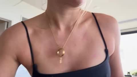 Snapshot of graciemae_baexx chatting on October 11, 2025, 4:49 pm Gracie Mae online show from October 11, 2025, 4:49 pm