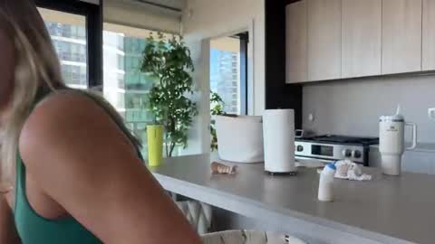 Snapshot of graciemae_baexx chatting on November 3, 2025, 5:58 pm Gracie Mae online show from November 3, 2025, 5:58 pm