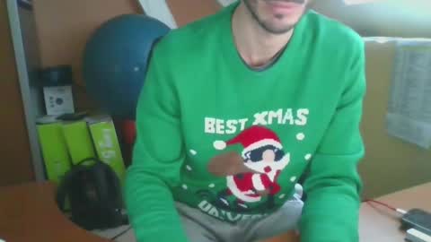 Snapshot of grandbi chatting on December 23, 2024, 10:21 am grandbi online show from December 23, 2024, 10:21 am