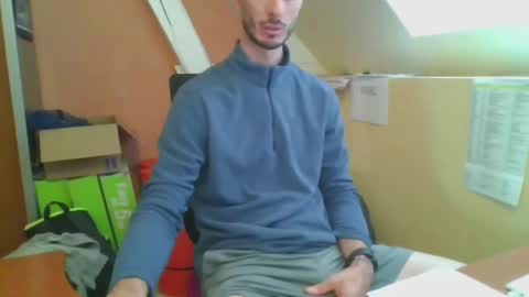 Snapshot of grandbi chatting on February 10, 2025, 1:01 pm grandbi online show from February 10, 2025, 1:01 pm