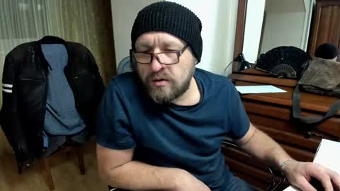 Snapshot of grandor_m chatting on March 7, 2025, 6:22 pm Anthony online show from March 7, 2025, 6:22 pm