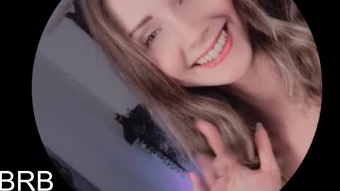 Snapshot of graycewild chatting on January 28, 2025, 2:31 pm GrayceWild online show from January 28, 2025, 2:31 pm