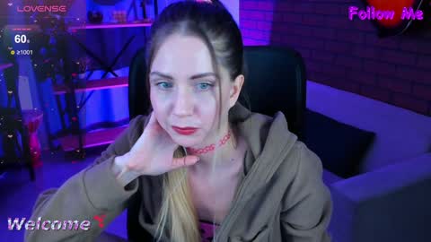 Snapshot of graycewild chatting on January 30, 2025, 2:36 pm GrayceWild online show from January 30, 2025, 2:36 pm