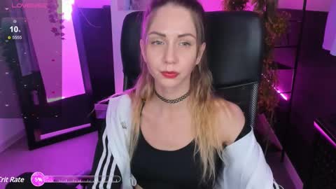 Snapshot of graycewild chatting on February 27, 2025, 11:31 am GrayceWild online show from February 27, 2025, 11:31 am