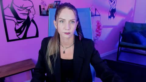 Snapshot of graycewild chatting on September 16, 2025, 11:33 am GrayceWild online show from September 16, 2025, 11:33 am