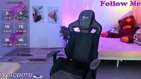 Snapshot of graycewild chatting on October 6, 2025, 5:38 am GrayceWild online show from October 6, 2025, 5:38 am