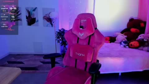 Snapshot of graycewild chatting on October 20, 2025, 5:30 am GrayceWild online show from October 20, 2025, 5:30 am