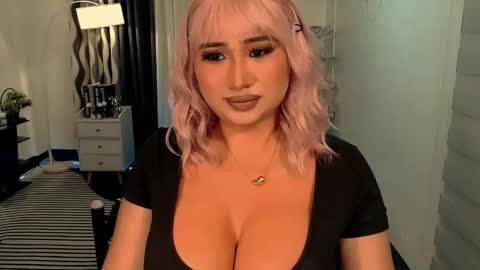 PAULATHEONE online show from October 9, 2025, 1:58 am