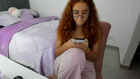Snapshot of greciaruiz chatting on March 9, 2025, 11:03 pm GreciaRuiz online show from March 9, 2025, 11:03 pm