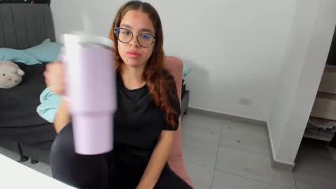 Snapshot of greciaruiz chatting on September 30, 2025, 10:04 pm GreciaRuiz online show from September 30, 2025, 10:04 pm